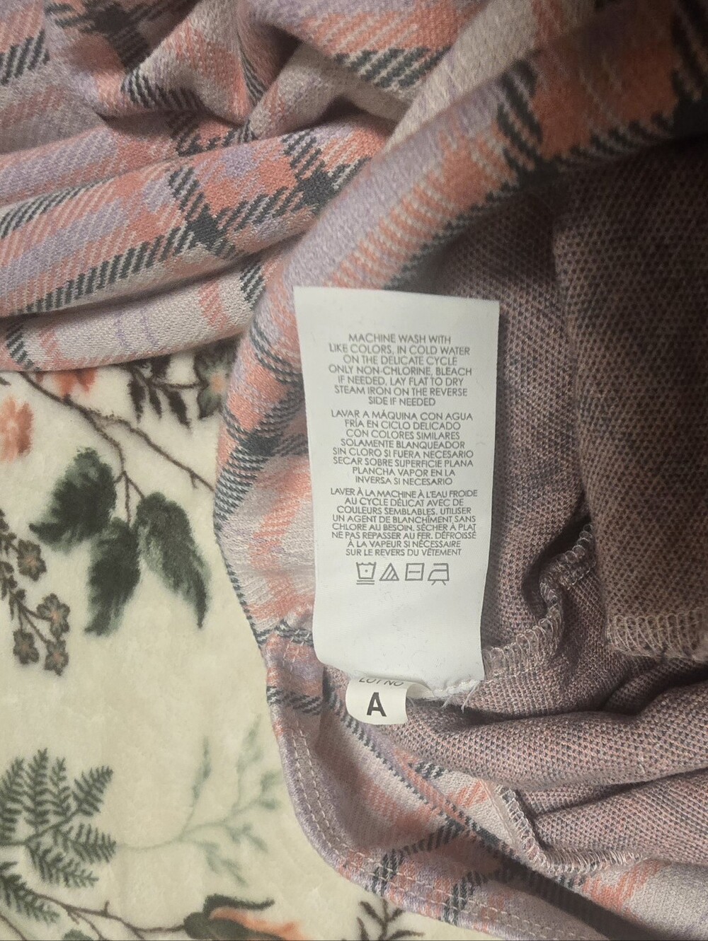 Barbie Pink Cabi Capris - Picture 7 of 8